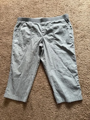 Sonoma  Women’s  Size XXL Cropped Pants Pockets Light Green Gray  Color - Image 1 of 4