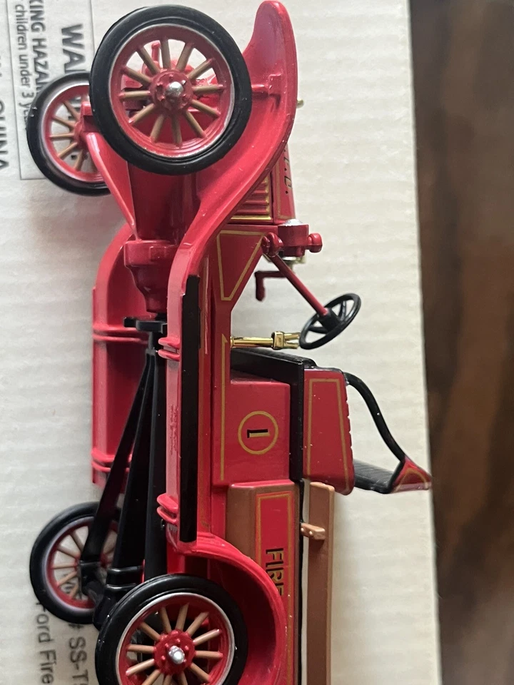 Corgi 1922 Ford Fire Chief  Vehicle - Image 1 of 4