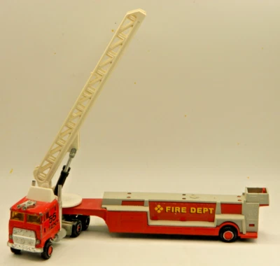 MAJORETTE - FORD COE -  FDNY - LADDER Truck  - 1/87 (HO) - France -  New York - - Image 1 of 4