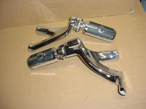 Harley Davidson 18-24 M8 Chrome Front Peg Mounts with Willie G Skull Pegs 14181 - Picture 1 of 7