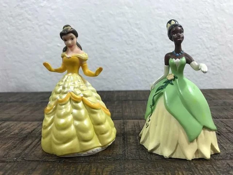 Disney 4" PVC Figure / Cake Topper - Tiana, Belle Cover