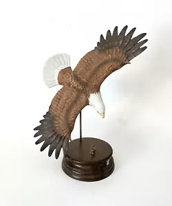 Vintage ENESCO Soaring Eagle Figurine Plays Music On Wood Base Born Free - Picture 1 of 10