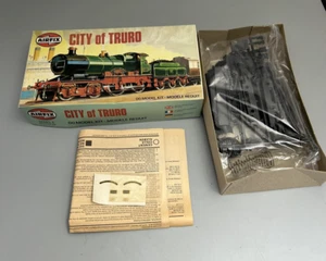 Airfix OO Scale City of Truro Locomotive Kit - Series 4 - 04654-3 - Picture 1 of 6