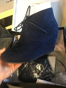 Stivaletti Bella Marie Sally-5 in castagno o camoscio navy misura 8,5 tacco zeppa stringati - Foto 1 di 8