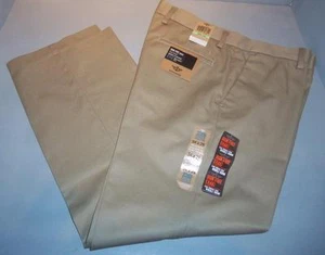 Dockers Men's D2 Classic Fit Iron Free Pants SIZES! COLORS! NWT Flat Front - Picture 1 of 5