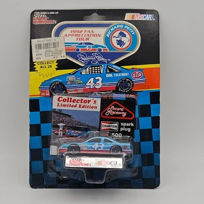 Racing Champions 1:64 NASCAR Diecast #43 Richard Petty 1992 Edición Limitada Nuevo de Lote Antiguo Foto 1 de 2