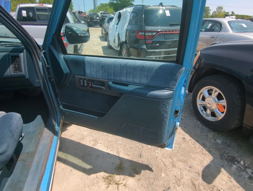 Chevrolet K1500 1993 pasajero delantero derecho interior panel puerta moldura HG1R9 Foto 1 de 1