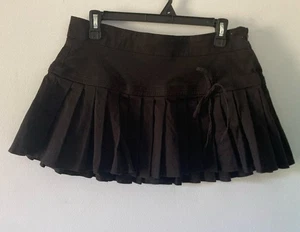 Schwarzer Minirock "No Boundaries" Größe Medium 8-10 sehr süß. Neu. - Bild 1 von 3
