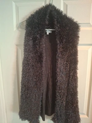 Chaleco largo abierto Carol Rose talla S jurador de piel sintética BOHO glamour cálido y cómodo ¡Lindo! Foto 1 de 4