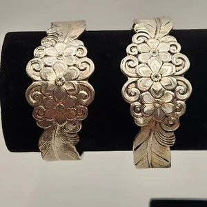 Montana Silversmiths Women's Antiqued Flower Feather Bracelet - Picture 1 of 8