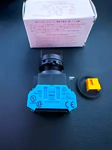 HW1S-3TF20 IDEC 3 Position Selector Switch DPST-NO 110V 10A AC, 8A DC - Picture 1 of 3