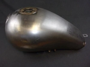 NEW GENUINE MOTO GUZZI CALIFORNIA TANK - UNPAINTED gu03100220 - Picture 1 of 3
