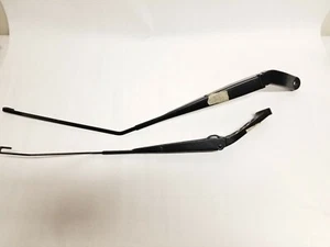 16 2017 17  HONDA CIVIC  LEFT AND RIGHT WINDSHIELD WIPER ARM PAIR BLACK OEM  - Bild 1 von 2