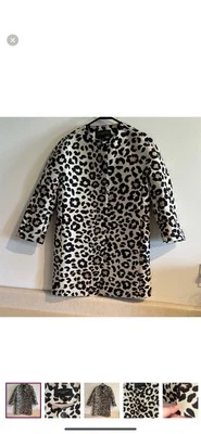 Chaqueta Ann Taylor con estampado de leopardo negro y crema Foto 1 de 4