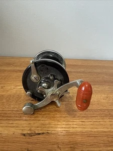 Penn Surfmaster No 250 Conventional Fishing Reel Made In USA - Imagen 1 de 10