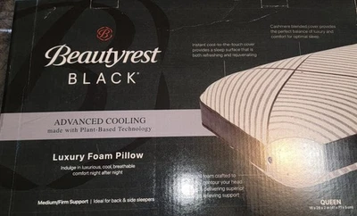 Almohada de espuma de lujo negra Beautyrest Foto 1 de 3