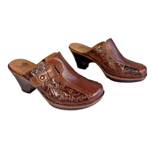 Sofft braune Leder Pantoletten Clogs 9M verziert Blumenmuster bequeme Slipper He’ll Schuhe - Bild 1 von 11