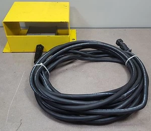 Foot Switch, linemaster 72, 10A, 125/250VAC, Nena type1. 30Ft Coleman cable - Picture 1 of 12