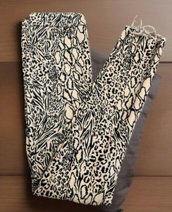 Divided Beige With Multi Animals Print Frayed Pants-Cute-Comfy-Casual-Size 8 - Picture 1 of 17