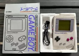 Nintendo GAME BOY DMG-01 Gray Used with earphones - Picture 1 of 7