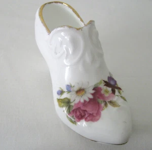 Zapato Summer Rose's Fine Bone Chine Estilo Vintage Porcelana Flambro 4.5"  - Imagen 1 de 5