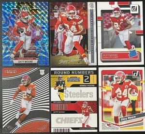 6 Karten Football Lot Skyy Moore Kansas City Chiefs Rookie RC, Acetat, Mosaik &+ - Bild 1 von 6