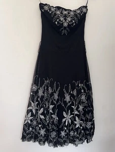 Schwarzes trägerloses Spitzenüberkleid Gr. 10 - Bild 1 von 5