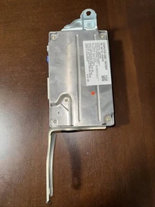 2007-2010 LEXUS LS460 & LS600HL TELEPHONE COMPUTER ASSY MAYDAY 86710-0W070 OEM - Picture 1 of 2