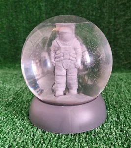 Paladone Astronaut Brainteaser Puzzle Water Globe - Picture 1 of 5