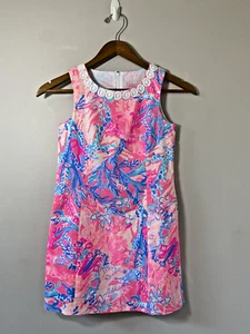 Lilly Pulitzer Mini Mila Etuikleid Mädchen Gr. 10 rosa blau ärmellos Etuikleid gebraucht, in einwandfreiem Zustand - Bild 1 von 7