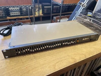 Ibanez GE3101 One Third Octave 31 Band Graphic Equalizer Rack Studio Stage - Image 1 of 4