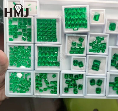 Typical Emerald Cut 15.8 Ct Colombian Green Emerald AGL Certified Loose Gemstone - Image 1 of 4
