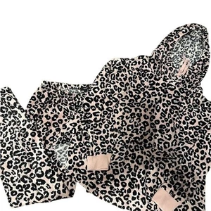 Leopardenmuster Hoodie und Hose Set Loungewear bequem kuschelig - Bild 1 von 10
