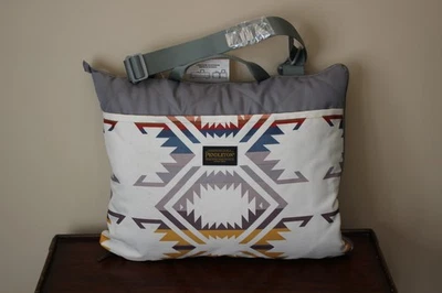 Pendleton Outdoor Packable Blanket 60"x72" Picnic Camping Southwestern Design - Image 1 of 2