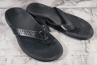 Vionic Tide Perf Flip Flops Black Sandals Slip On / Women's Size 8 - Image 1 of 4