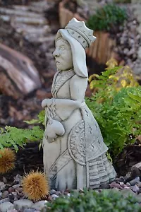 Queen of Hearts Alice in Wonderland Stone Garden Ornament