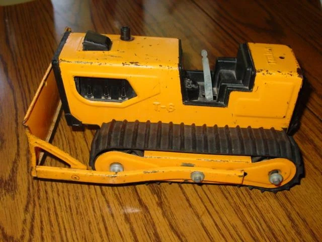 BULLDOZER de colección Tonka 1974-5 de acero prensado: T-6 con orugas 9" de longitud Foto 1 de 4