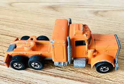 Hot Wheels Steering Rigs Peterbilt Semi 复古压铸黑墙 1981 橙色 3 英寸 — 第 1/4 张图片