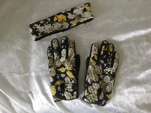 Vera Bradley Gloves & Headband in Dogwood Pattern Gloves M/L - Picture 1 of 4