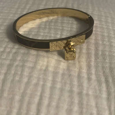 Stainless Steel Louis Vuitton Locket Gold Belt Bangle  Bracelet  Engraved New LV - Image 1 of 4