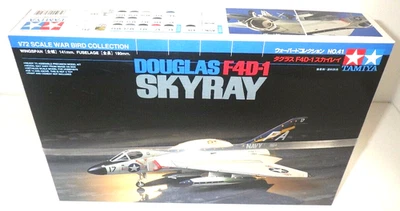 Tamiya Kit modello di aereo da caccia in scala 1/72 USN Douglas F4D-1... - Immagine 1 di 4
