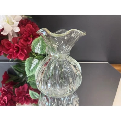 Jarrón retro de vidrio acanalado transparente de mediados de siglo con borde acanalado elegante hogar Foto 1 de 4