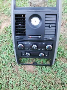 2008 Chrysler Town & Country Heater A/C Climate Control Panel with Bezel - Picture 1 of 6