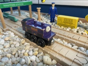 VINTAGE '97: Culdee from Thomas & Friends Holzeisenbahn Zug Lok - 2 Facetten - Bild 1 von 2