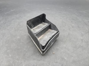 PORSCHE 911 997 CARRERA THRESHOLD PROTECTION DAM WATER 99757231101 O5-92 - Picture 1 of 8