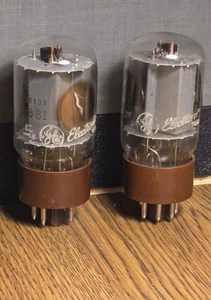 Par de tubos 5881 GE base marrón placa gris prueba fuerte 89% lateral obtener tubo amplificador guitarra - Imagen 1 de 14
