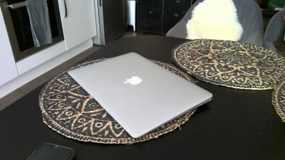 Apple MacBook Air A1369 33,8 cm (13,3 Zoll) Laptop - MC503D/A (Oktober, 2010) - Bild 1 von 2