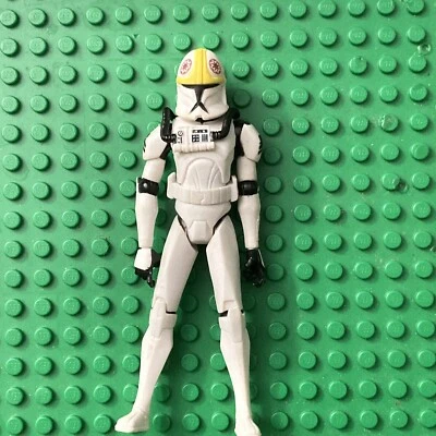 2011 STAR WARS CLONE WARS REPUBLIC ATTACK SHUTTLE Clone PILOT 3.75" Figura C157 - Imagem 1 de 2