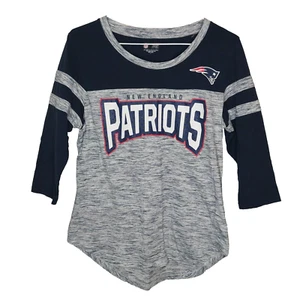 Camiseta de los New England Patriots para mujer grande gris azul con joyas manga 3/4 NFL Top - Imagen 1 de 16