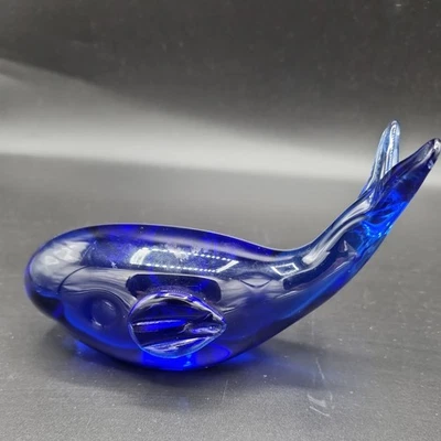 Vintage  Cobalt Blue Blown Art Glass Whale Figurine Paperweight 5" - Image 1 of 4